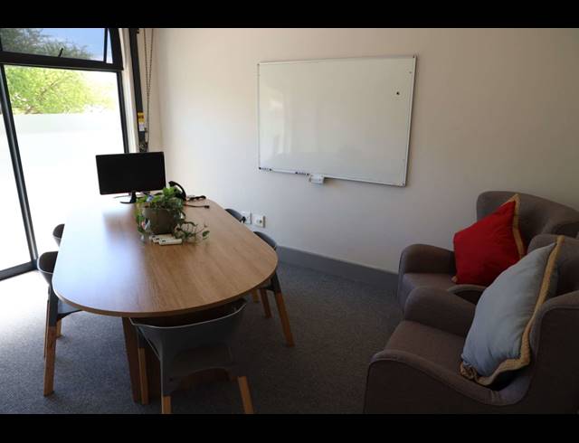375M² OFFICE RENTED IN WESTLAKE